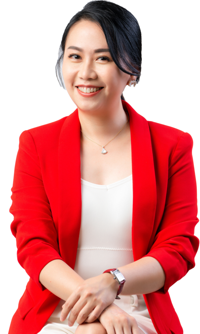 Chris Ng 黄莉媚 in a red jacket